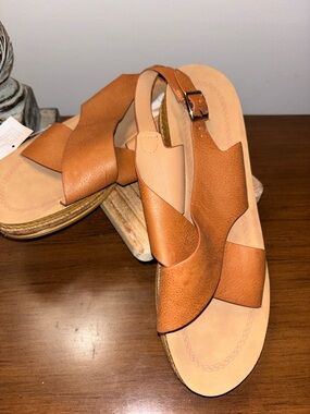 NWOT Forever Comfortable Women's Tan Leather Slingback jute Sandals Size 10